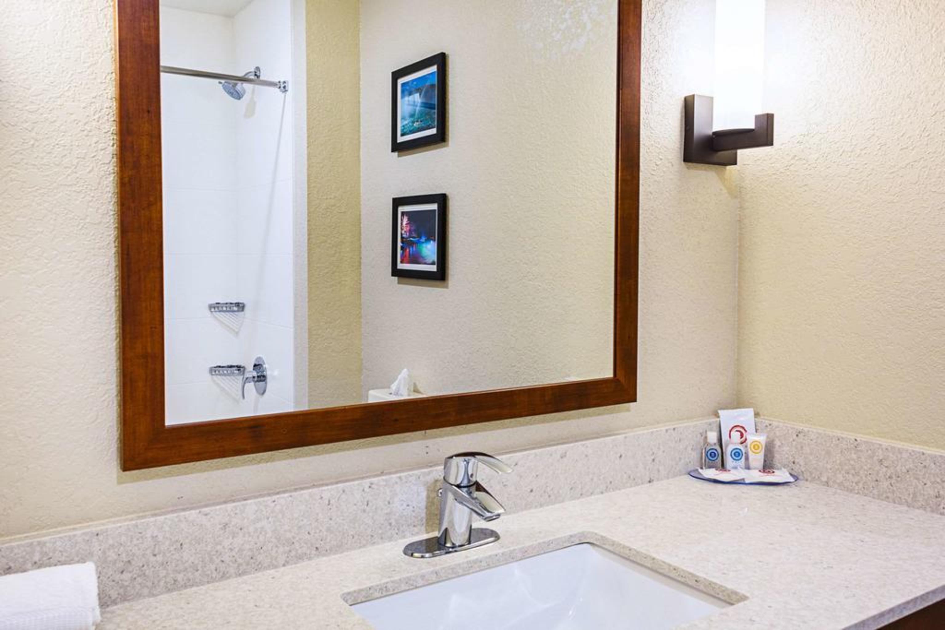 Comfort Inn & Suites Niagara Falls Blvd Usa Exteriér fotografie